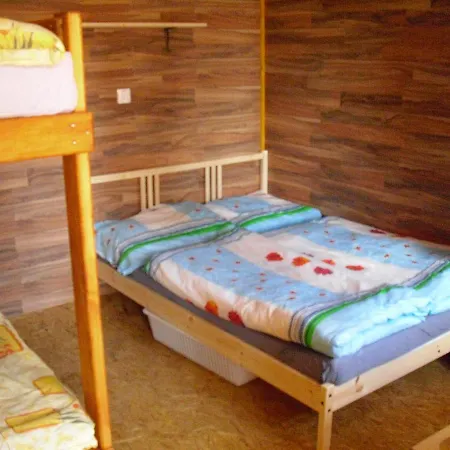 Chatova Osada Jezerni Udoli Camping *